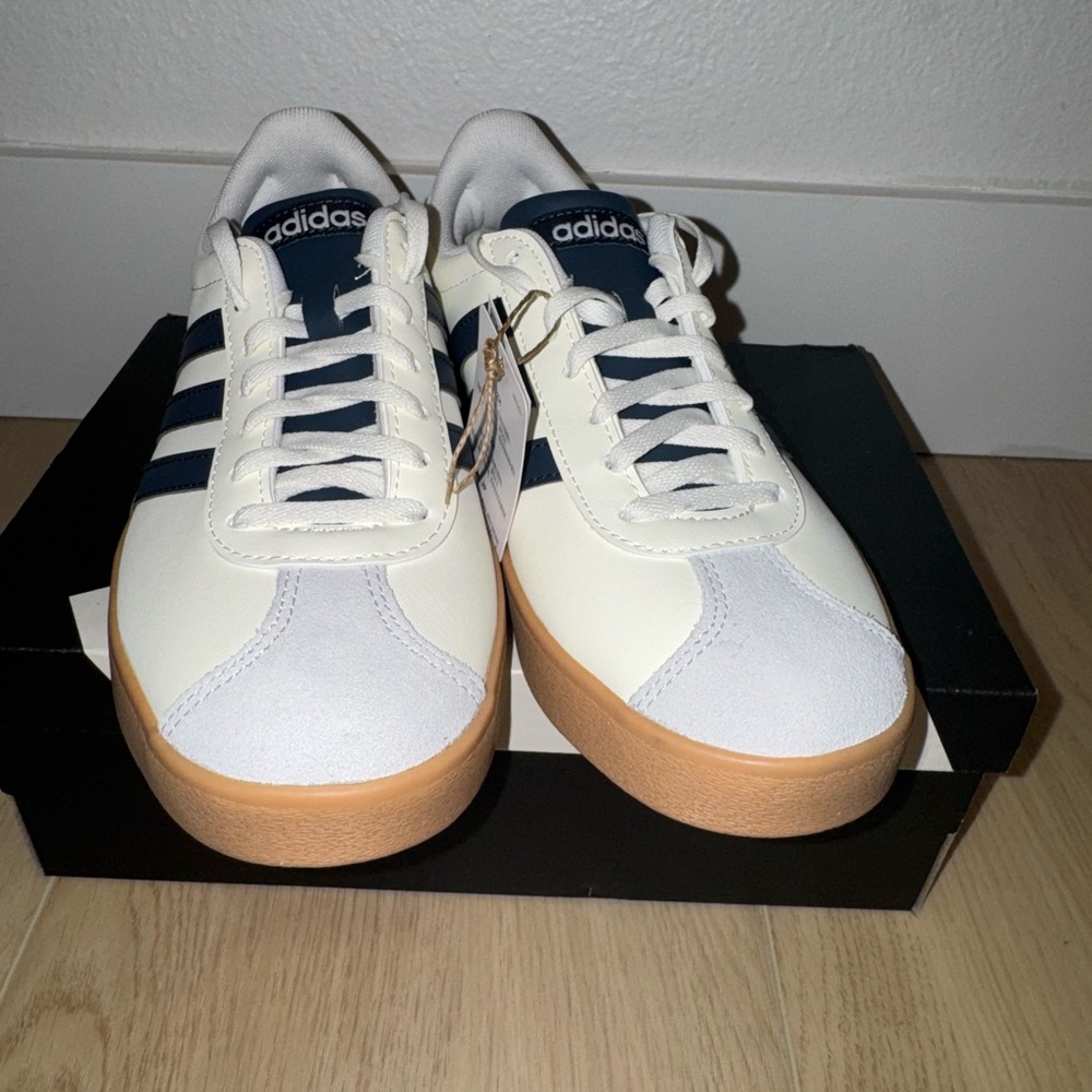 Adidas 6.5 Women’s or Youth 5.5 VL COURT BASE SHOES NEW - Picture 7 of 7